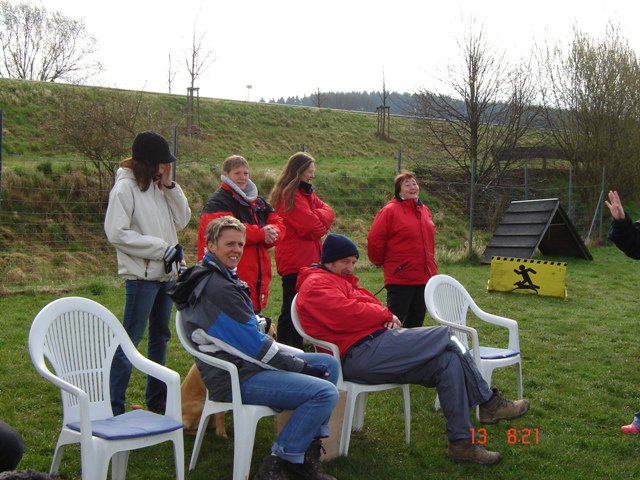 20080414_1522437736_aufgepasst3